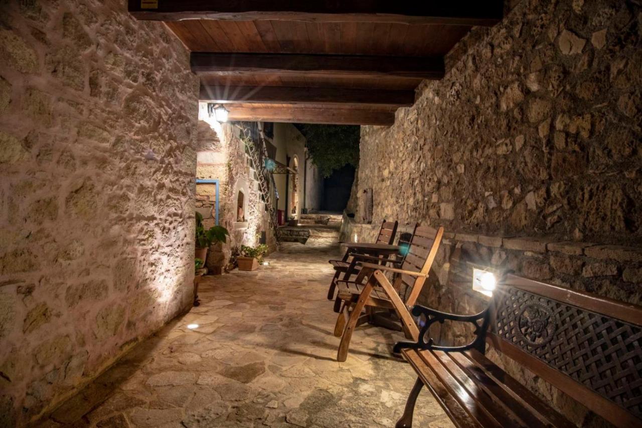 Stamatogiannis Traditional Apartments Kalivianí エクステリア 写真
